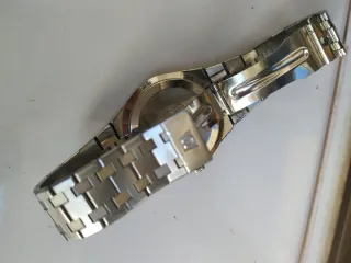 Reloj Omega Seamaster Quartz Dorado