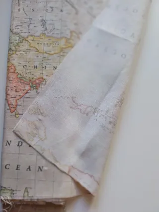 Tela con mapa mundi
