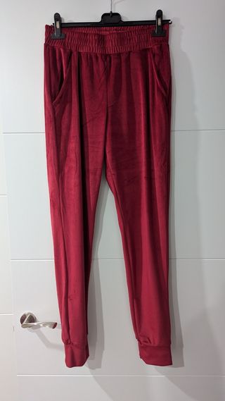 Conjunto chándal terciopelo negro o rojo