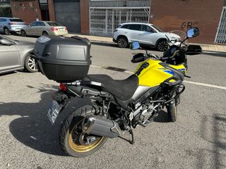 Suzuki V-Strom 650 XT 2023 9850km Amarilla