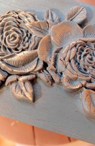 Cassetta legno decorata rose blu oro