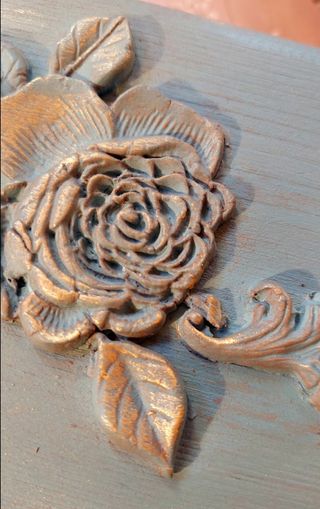 Cassetta legno decorata rose blu oro