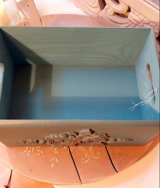 Cassetta legno decorata rose blu oro