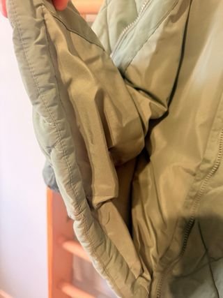 Abrigo acolchado verde 122-128 cm