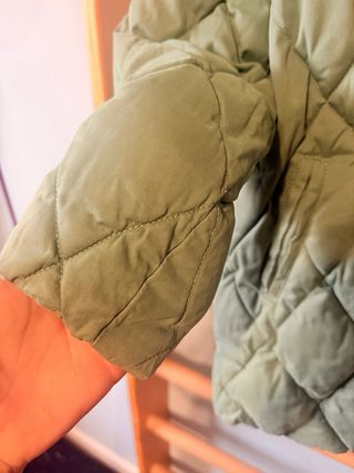 Abrigo acolchado verde 122-128 cm