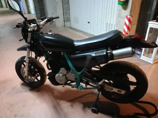 Honda NX650 Dominator super motard