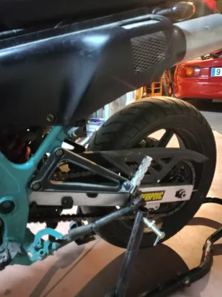 Honda NX650 Dominator super motard