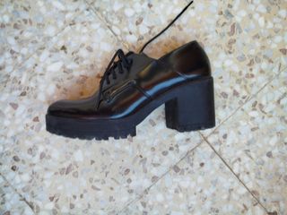 Zapatos de tacón negros