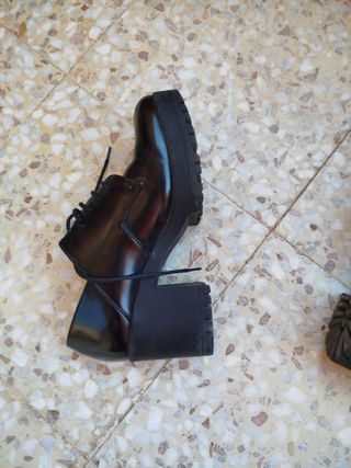 Zapatos de tacón negros