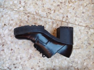 Zapatos de tacón negros