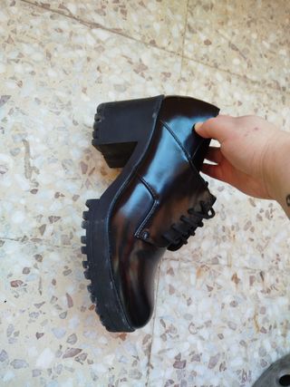 Zapatos de tacón negros