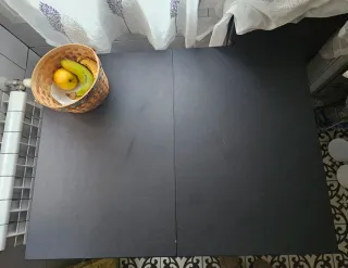 Mesa extensible negra y gris