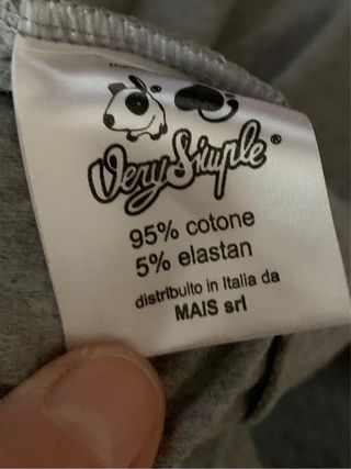 Maglia grigia a manica lunga creativa per donna