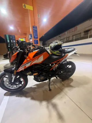 KTM Duke 125