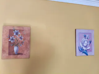 Cuadros Flores en Jarrón Beige y Marrón