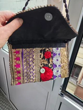 Bolso de fiesta bordado