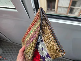 Bolso de fiesta bordado