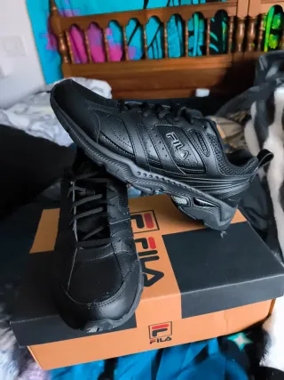 Zapatillas Nuevas Fila Connect Talla 43.