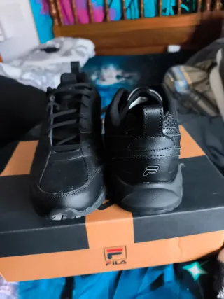 Zapatillas Nuevas Fila Connect Talla 43.