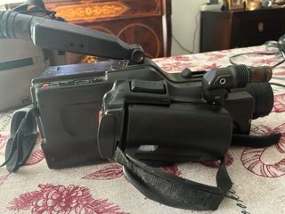 Videocámara Sharp Zoom 8 VL-C6400E