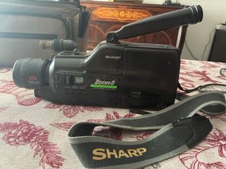Videocámara Sharp Zoom 8 VL-C6400E