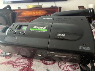 Videocámara Sharp Zoom 8 VL-C6400E