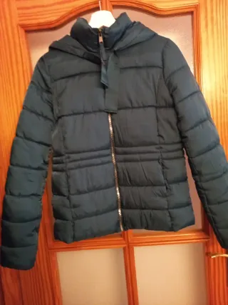 Cazadora acolchada verde botella T.36