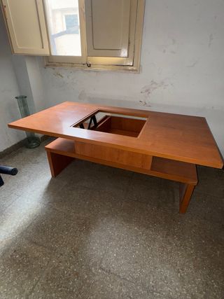 Mesa elevable de madera