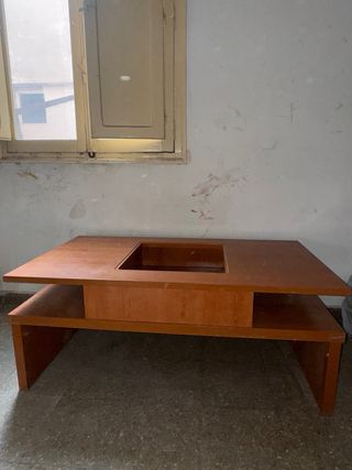 Mesa elevable de madera