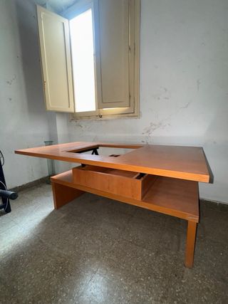 Mesa elevable de madera