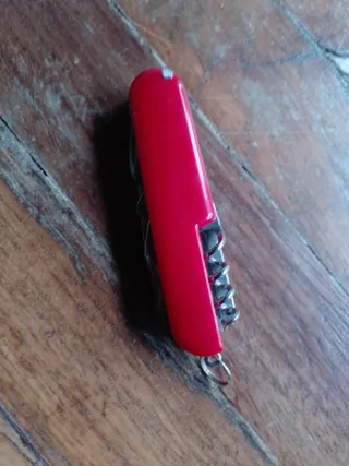 Navaja multiusos roja