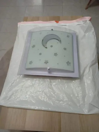 Lámpara de techo infantil luna y estrellas