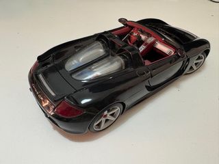 Porsche Carrera GT 1:18 Negro