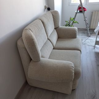 Sofá de 2 plazas en tela beige