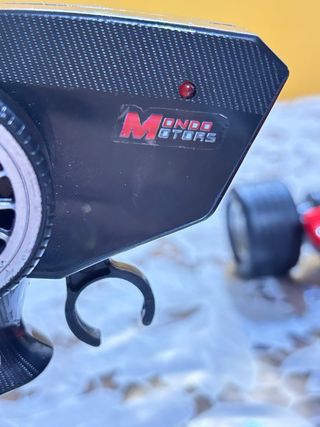 Macchina da corsa rossa telecomandata