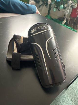 Espinilleras Kipsta Negras