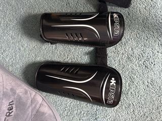 Espinilleras Kipsta Negras