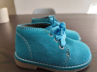 Botas de bebé azuis