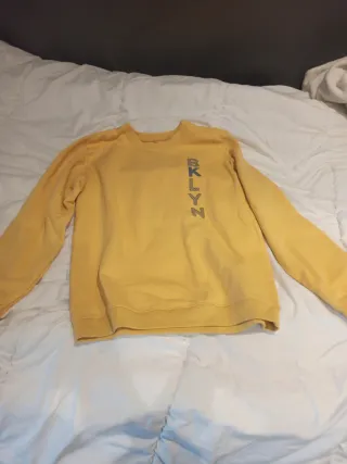 Sudadera amarilla BKLYN