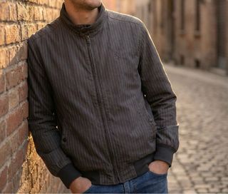 Giubbotto gessato uomo grigio