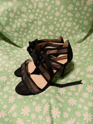 Zapatos Marian Talla 36 Negro/Dorado