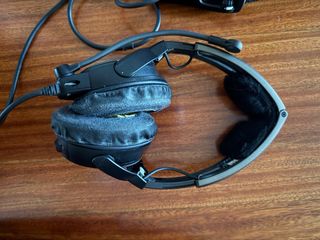 Auscultadores Bose A20 com Bluetooth