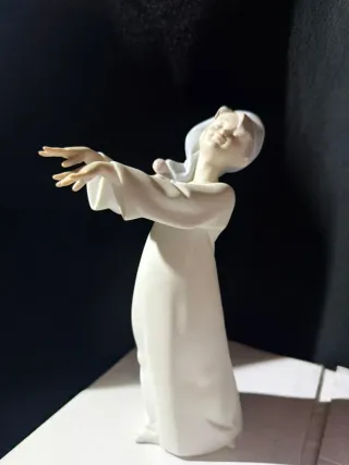 Figura Lladro Camisón Sanambulo