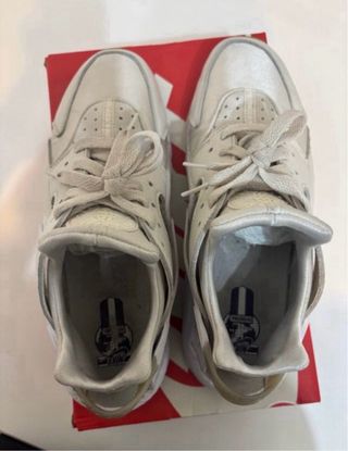 Nike Huarache Mujer beige Blanco