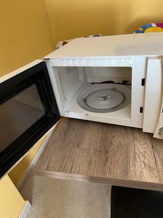 Microondas Candy Blanco