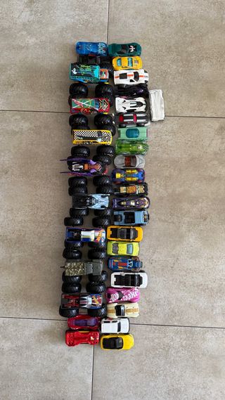 Colección de vehículos Hot Wheels