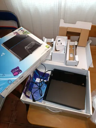 PS4 (PlayStation 4) Nero 500GB