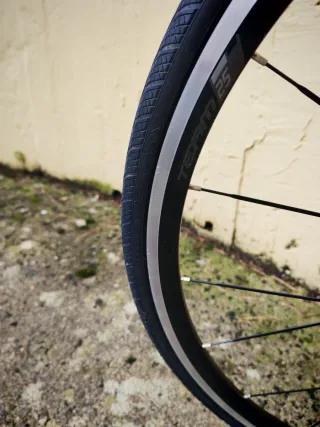 Bicicleta de carretera Argon 18 Roja + rodillo