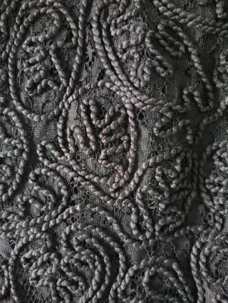 Blusa de encaje negra