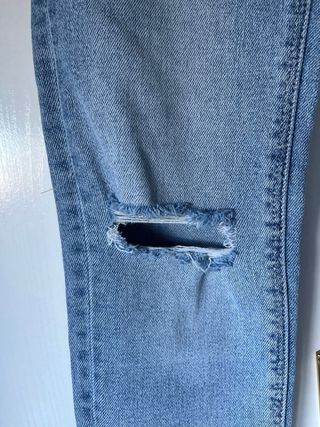 Stradivarius - Pantalón skinny vaquero claro roto